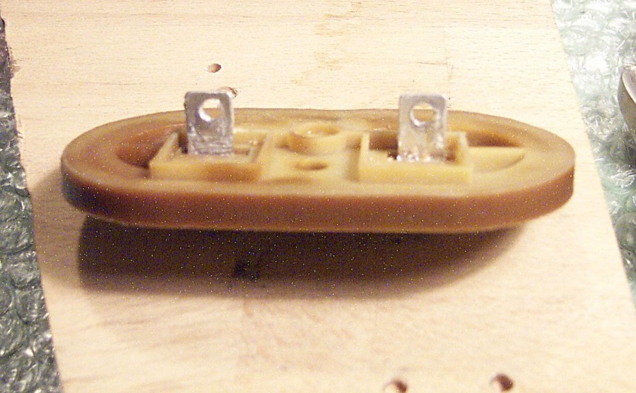 Oval_17.jpg