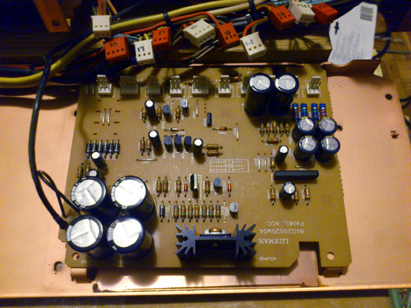 L570_auxpsu_prot_03.jpg