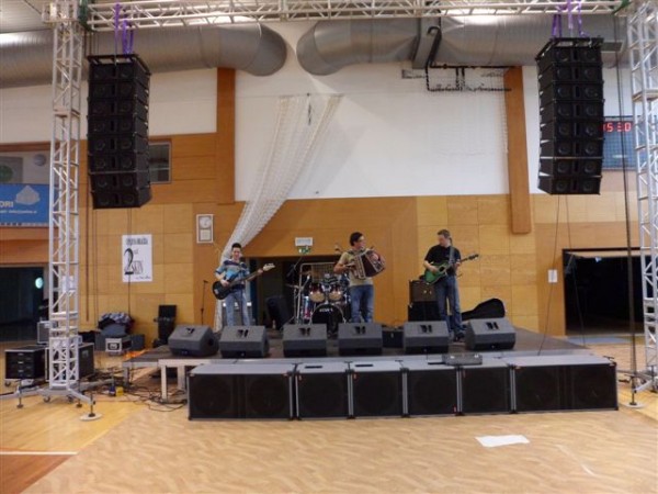 line array ..2.jpg
