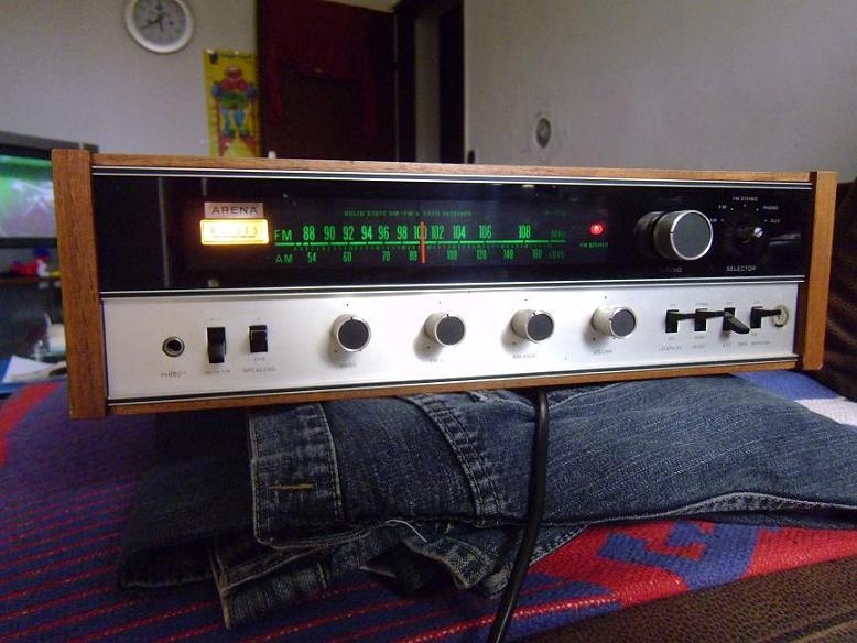 ARENA (ALPHA) R700_sl3m.JPG