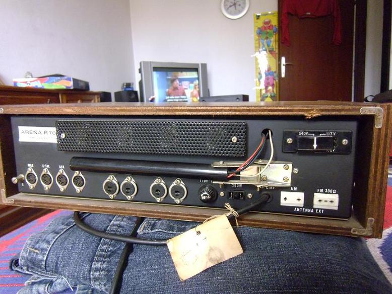 ARENA (ALPHA) R700_sl2m.JPG